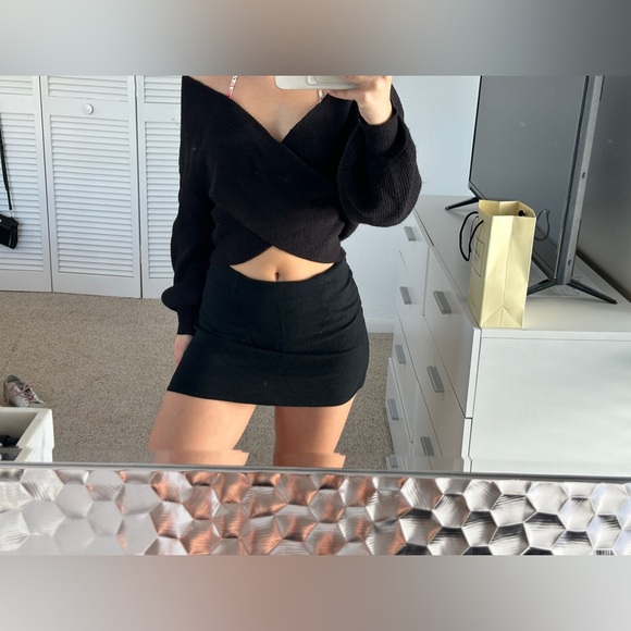 REVOLVE Black Knit ribbed Off-the-shoulder sweater - Picture 3 of 4